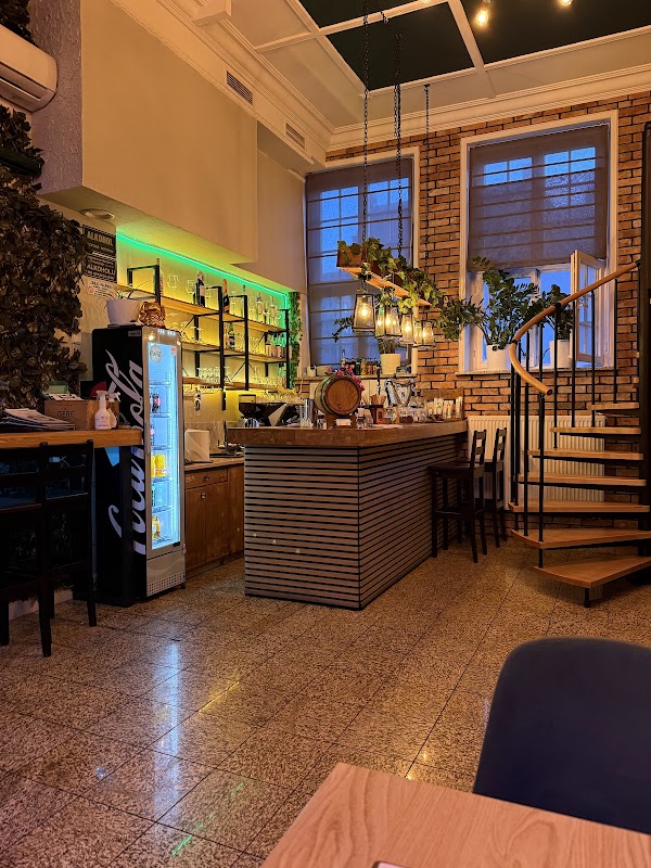 Restauracja Półpiętro - zdjęcie 3