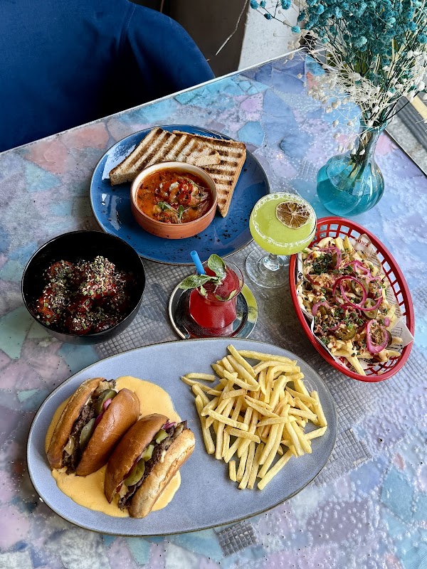 ORIA MAGIC HOUSE restauracja - zdjęcie 2