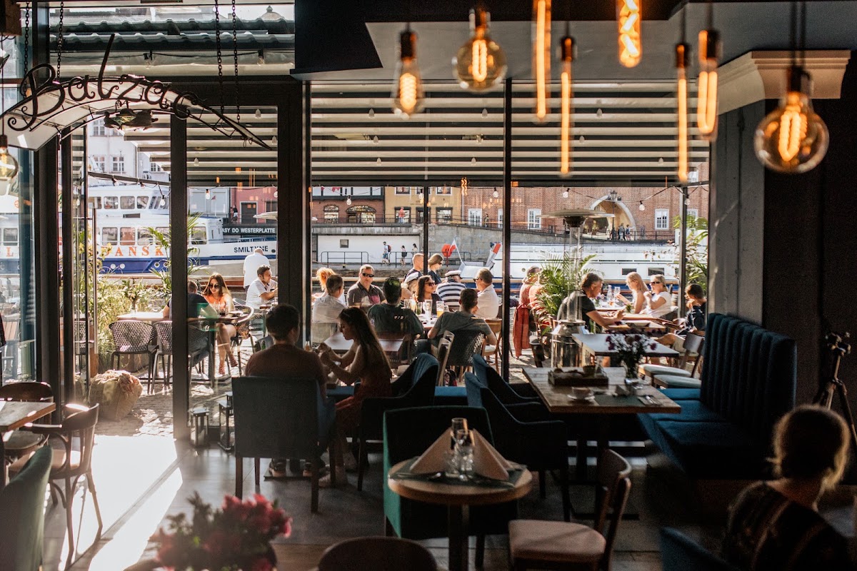 Mon Balzac Restaurant & Piano Bar - zdjęcie 1