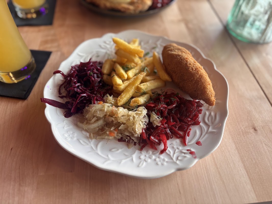 ZAUFAJNI Food & Cocktail Bar - zdjęcie 3